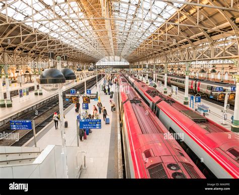 Manchester Piccadilly Station, UK Stock Photo - Alamy