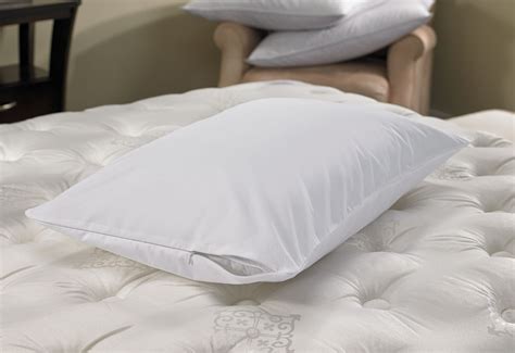 Hilton to Home Hotel Collection | Pillow Protector