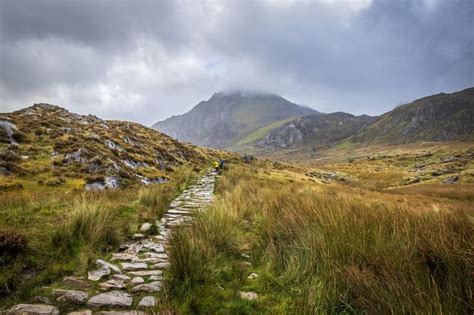 Premium Photo | Snowdonia national park