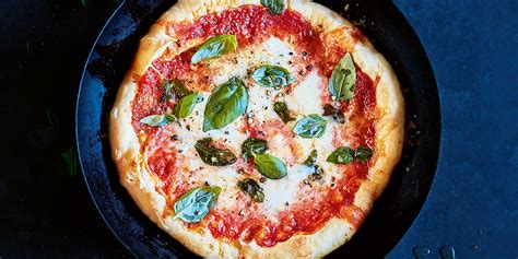 Easy frying pan pizza - Pizza dough recipe - Co-op