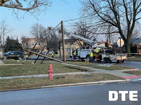 DTE_Energy on Twitter: "Restoration Update: DTE crews are in the field working 16-hour shifts ...