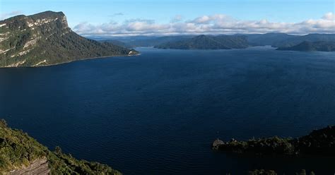 Lake Waikaremoana | Hiking New Zealand