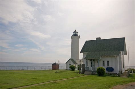 Tibbetts Point Lighthouse (Cape Vincent) - All You Need to Know BEFORE You Go - Updated 2021 ...