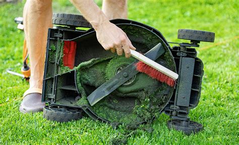 How to Clean Lawn Mower Blades | Step-By-Step Guide (2024)