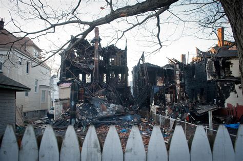 5 Die in Fire That Destroys 3 Homes in New Jersey - The New York Times