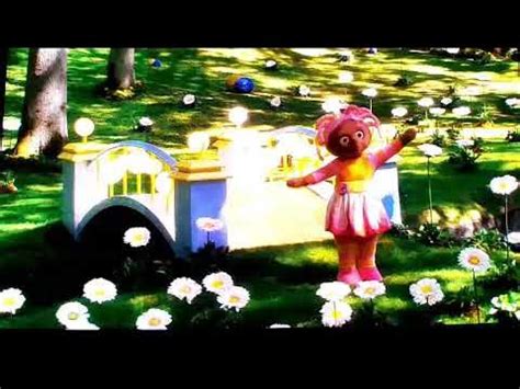 In The Night Garden S24 Upsy Daisy Song - YouTube