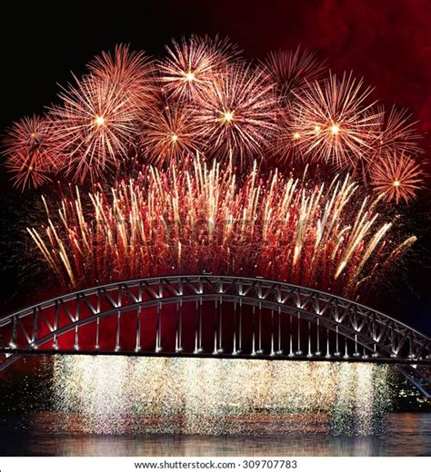 Sydney Opera House New Years Eve: Over 1 Royalty-Free Licensable Stock Illustrations & Drawings ...