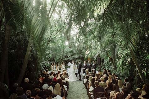 Stylish Miami Wedding at Cooper Estate — Maloman Studios