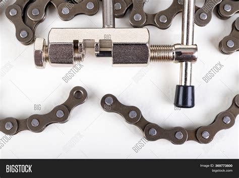 Repair Bicycle Chain Image & Photo (Free Trial) | Bigstock