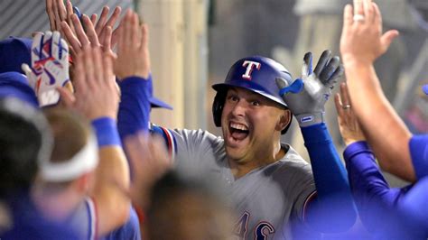 Texas Rangers at Los Angeles Angels odds, picks and predictions