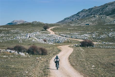 Top 12 Bikepacking Routes - BIKEPACKING.com