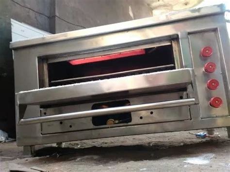 Manual Gas Pizza Oven, Capacity: 6.0 at Rs 28000 in Ludhiana | ID ...