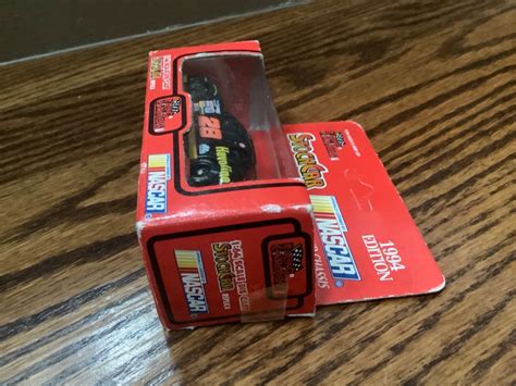 1994 Edition Racing Champions Stock Car NASCAR #28 Ernie Irvan 1:64 Die ...