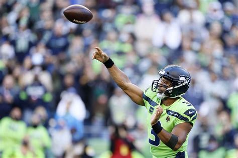 Russell Wilson injury: What is the latest on Seahawks QB's status?