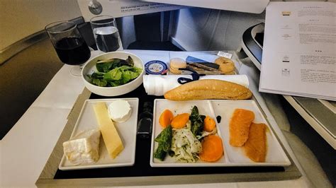 Air France Business Class Review - Paris to Mauritius (Boeing 777-200 ...