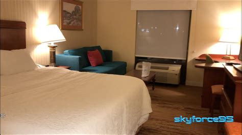 Hampton Inn King Study Room Tour (New Freedom, PA) - YouTube