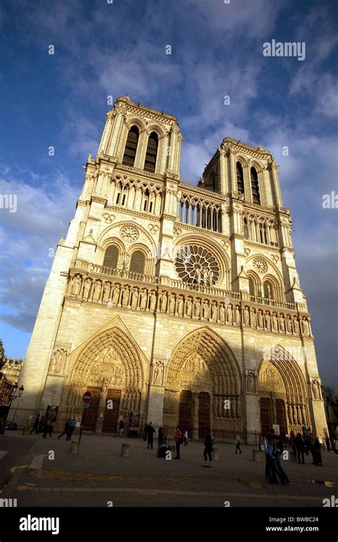 Gothic facade of Notre-Dame cathedral Stock Photo - Alamy