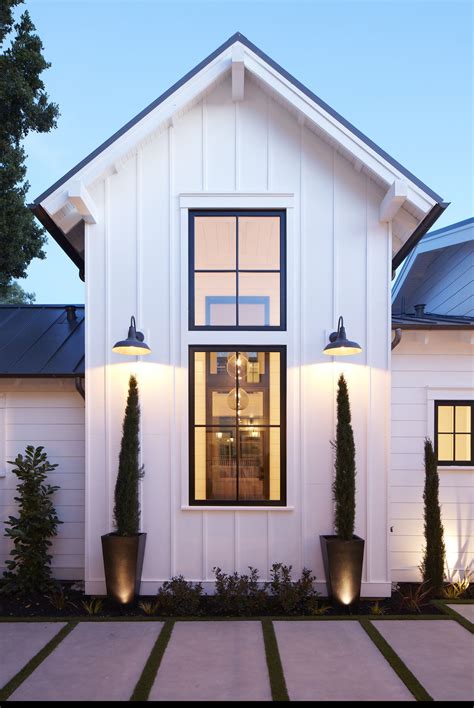 Modern Farmhouse — shift | Modern farmhouse exterior, House exterior ...