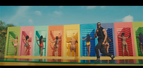 VIDEO: Flavour - Looking Nyash - TalkMedia Africa