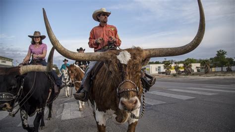 Bandera, Texas - Visit the USA l Official USA Travel Guide to American Holidays