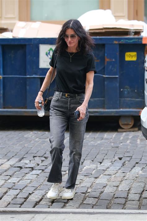 COURTENEY COX Arrive at Her Hotel in New York 05/31/2023 – HawtCelebs