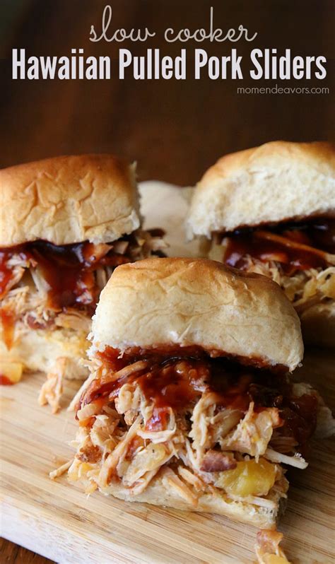 Slow Cooker Hawaiian Pulled Pork Sliders