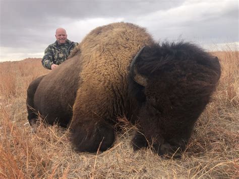 Historic Nebraska Sandhill's Bison Hunt - Worldwide Trophy Adventures