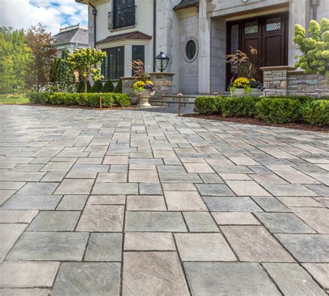 A BUYERS GUIDE FOR SELECTING PATIO STONES - Mr. Interlock