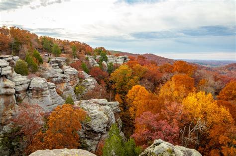 Illinois's Garden Of The Gods - Midwest Nomad Family