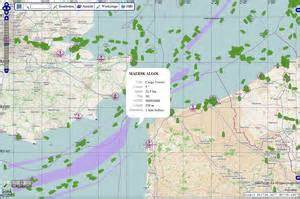 OpenSeaMap: Tracking of ships