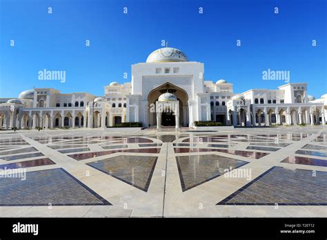 Qasr al watan abu dhabi hi-res stock photography and images - Alamy