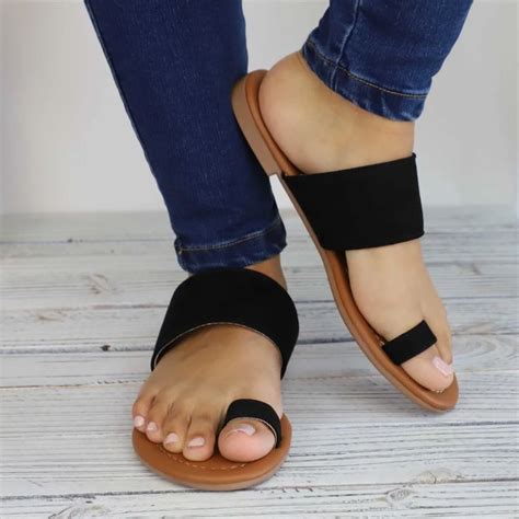 Trendy Toe Ring Sandal | Toe ring sandals, Toe rings, Sandals