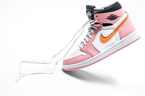 AIR JORDAN 1 ZOOM AIR CMFT 'PINK GLAZE' & SNEAKERBOX