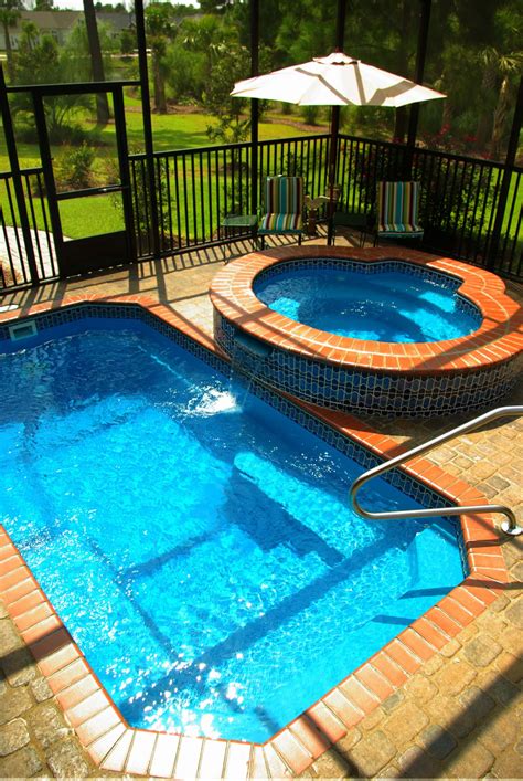 Barrier Reef Pool | Stunning Fiberglass Swimming Pool