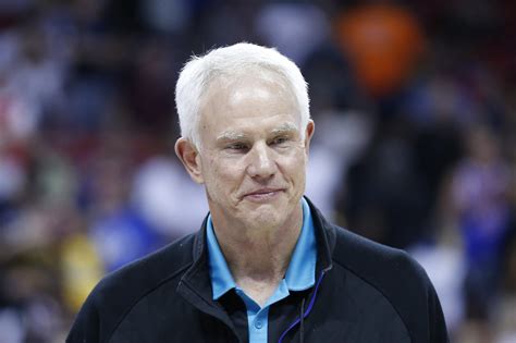 Charlotte Hornets: Why Mitch Kupchak will add another quality player this summer