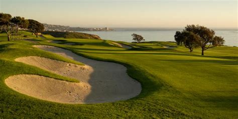 A drone video tour of every hole at Torrey Pines (South), one of golf's ...