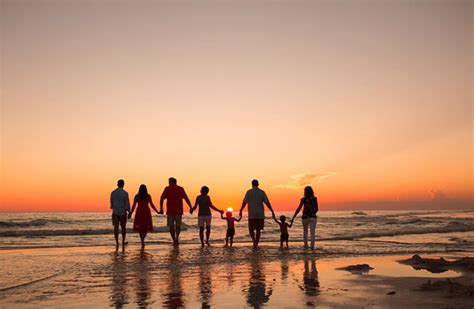 Family walking on the beach at sunset in Panama City Beach | Beach family photos, Beach drawing ...