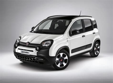 Nuove Fiat Panda City Cross Hybrid e Tipo More