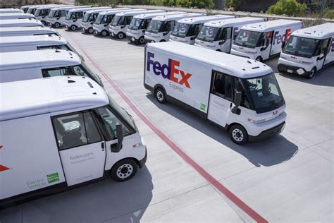 FedEx Receives First BrightDrop Van Delivery - Green Fleet - Automotive ...