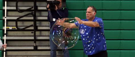 Guinness World Record: Largest Soap Bubble Blown by Hand (2019)