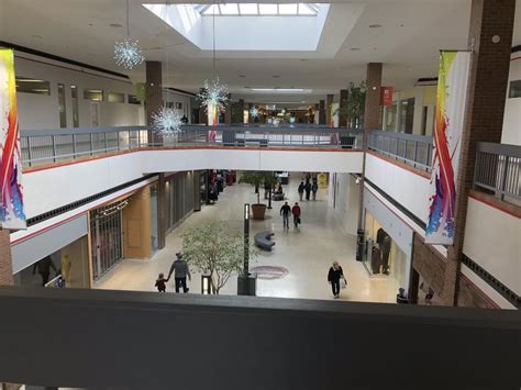 Downtown Chatham Centre, Chatham, Ontario, Canada : deadmalls