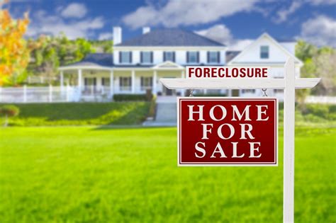 Buying Foreclosures at Auction: The Basics