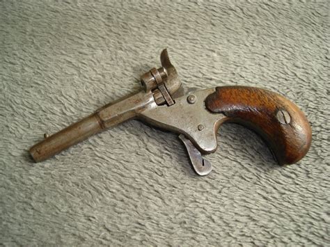 Flobert pistol 6 mm - Germany- Steel and walnut wood - 19-20th century ...