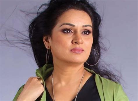 Padmini Kolhapure Age, Husband, Children, Family, Biography » StarsUnfolded