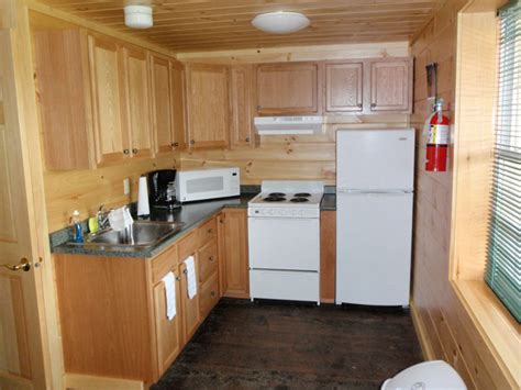 Maine Cabin Rentals, Flagstaff Cabins: Maine Whitewater