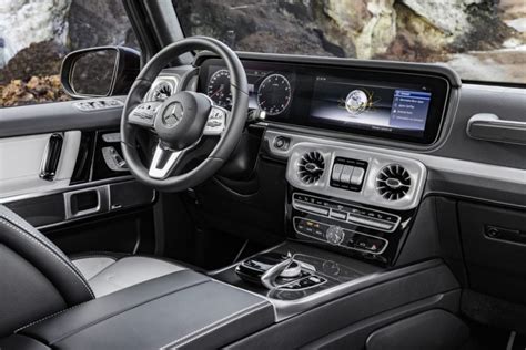 Mercedes-Benz Revamps the G-Wagon With a New Interior - CarNewsCafe