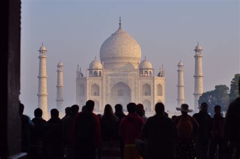 Cheap Flights to Agra, India - glooby