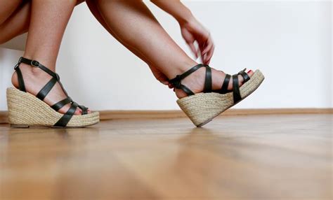 15 Comfortable Wedges That Are Easy To Walk In | HuffPost Life