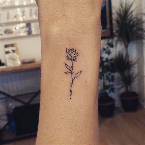 |Pinterest @xioohh | | Tattoo ideen, Ideen für tattoos, Rose tattoo ideen