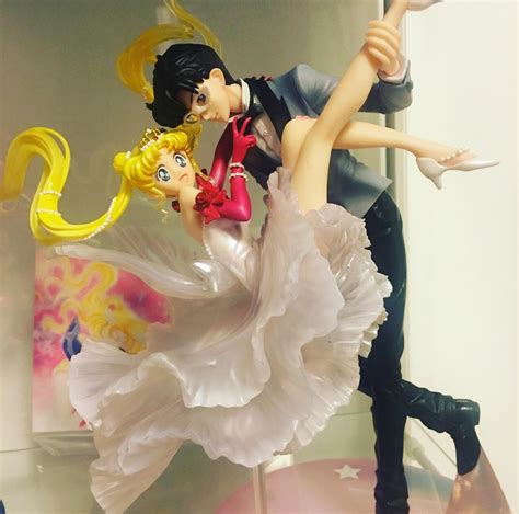 Sailor Moon and Tuxedo Mask! One of my favorite figures finally ...